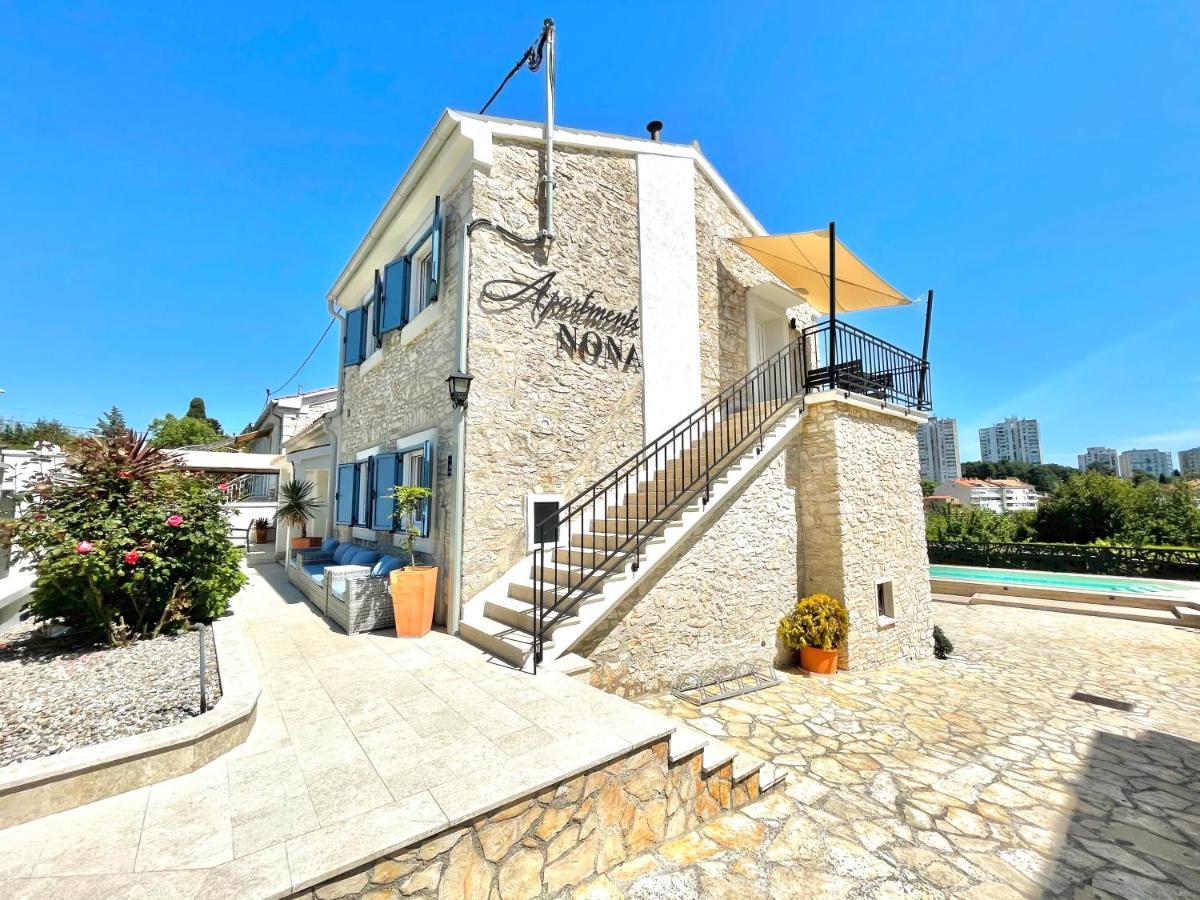 פולה Apartments Nona מראה חיצוני תמונה