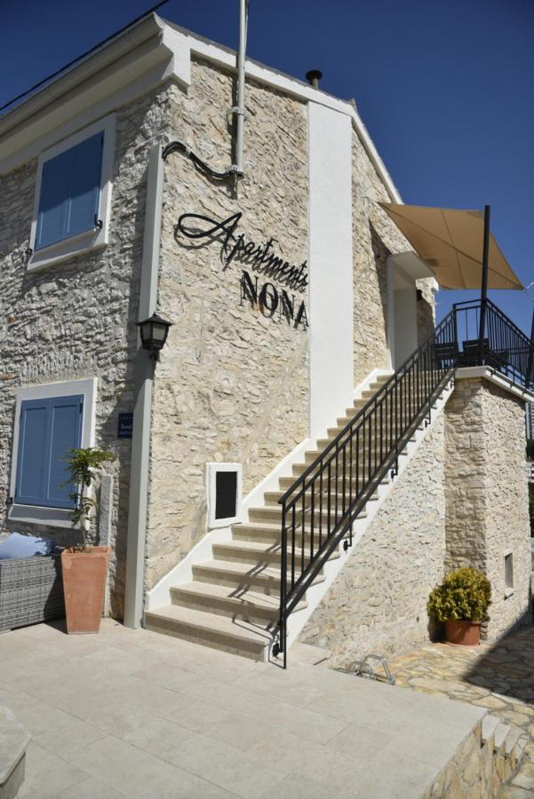 פולה Apartments Nona מראה חיצוני תמונה