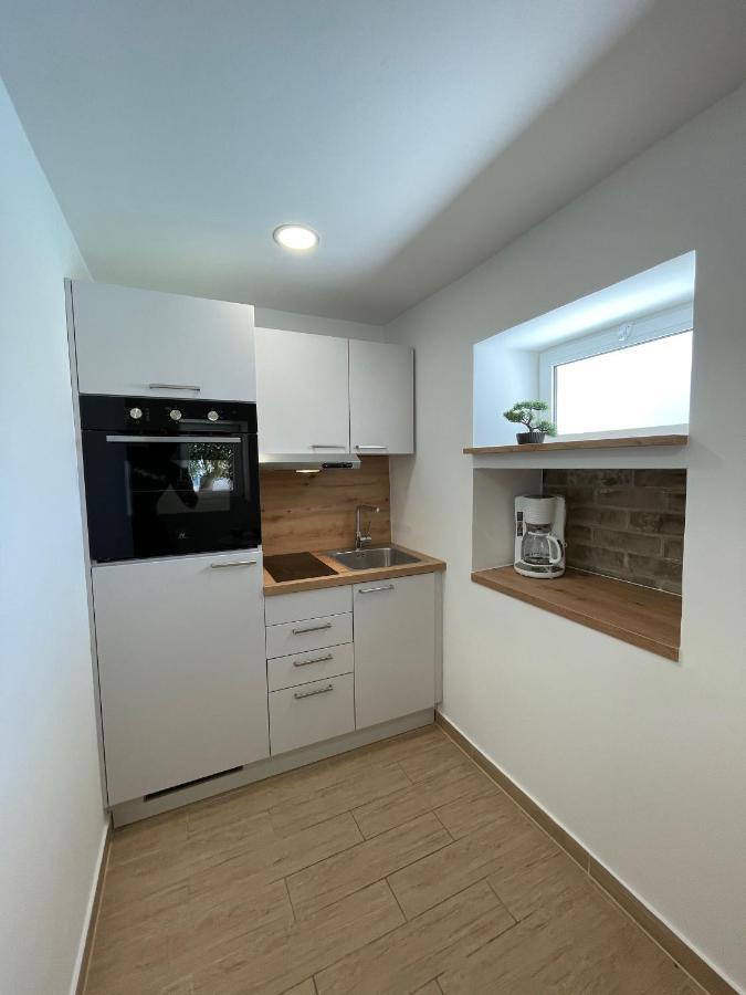 פולה Apartments Nona מראה חיצוני תמונה