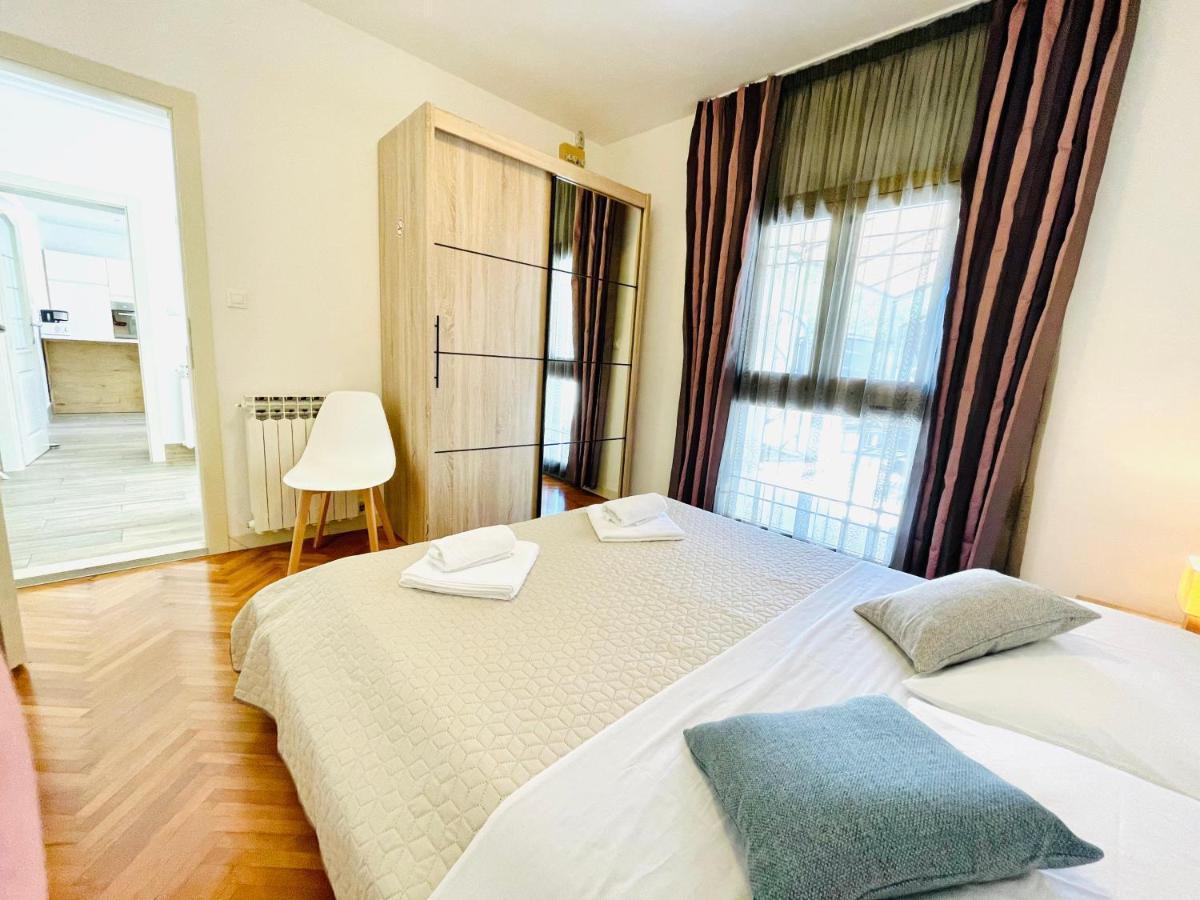פולה Apartments Nona מראה חיצוני תמונה